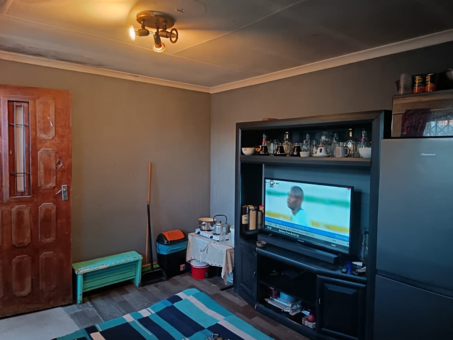 3 Bedroom Property for Sale in Mxolisi Phetani Western Cape